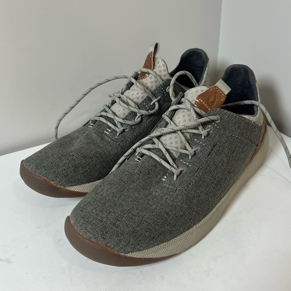 OluKai Size 9 Nanea Li Banyan Sneakers On the Edge Like New Condition